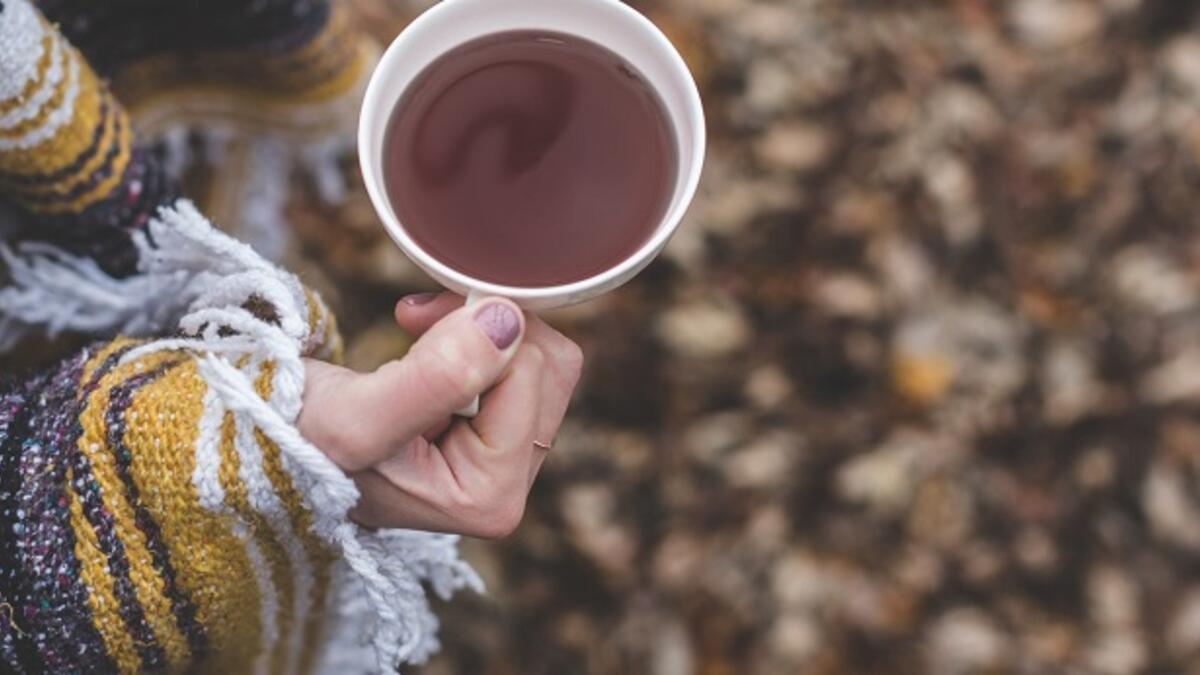 شاي روث الباندا: يعد من أحد أغلى أنواع الشاي في العالم إذ يصل سعره إلى 3500 دولار أمريكي مقابل 50 غرام منه، يُزرع في جنوب غرب الصين ويُخصب بـ روث الباندا.