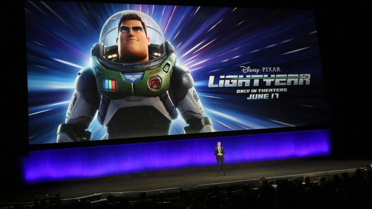 إندونيسيا: فشلت ديزني  في الحصول على إذن لعرض Lightyear في صالات السينما دون التعليق  من المسؤولين الإندونيسيين لتفسير سبب الحظر.