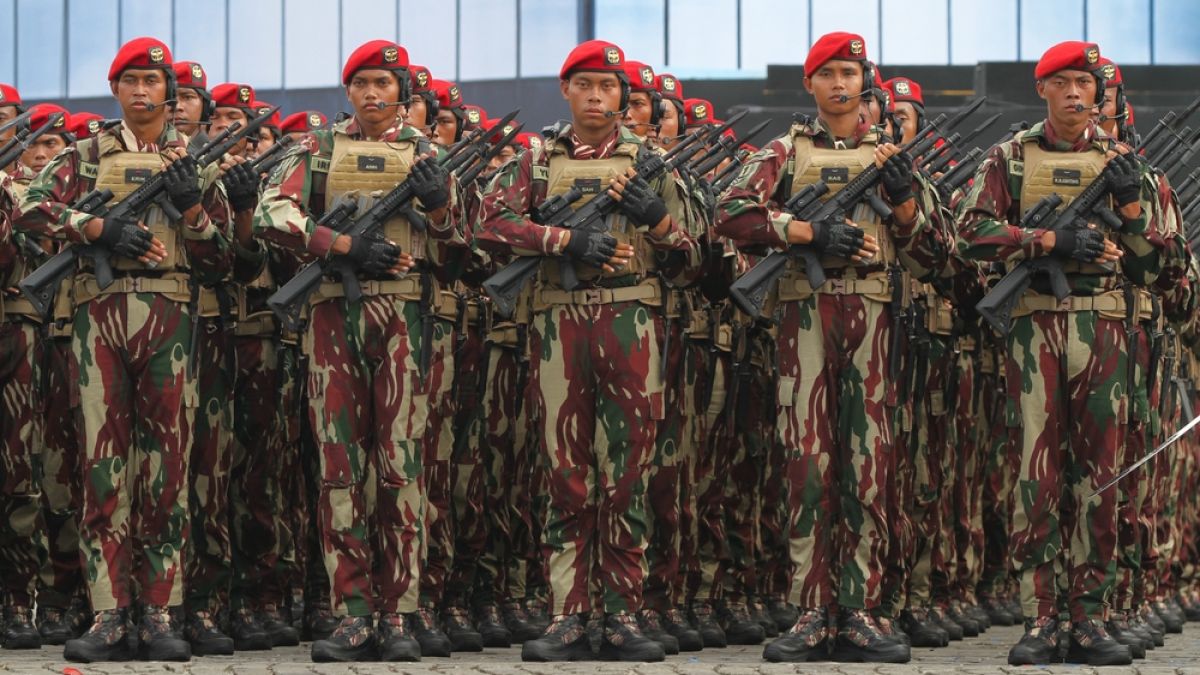 Indonesian soldiers
