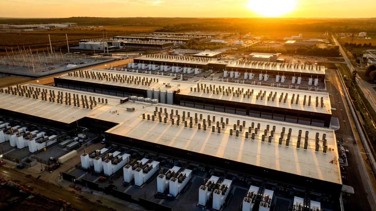 Amazon data centers