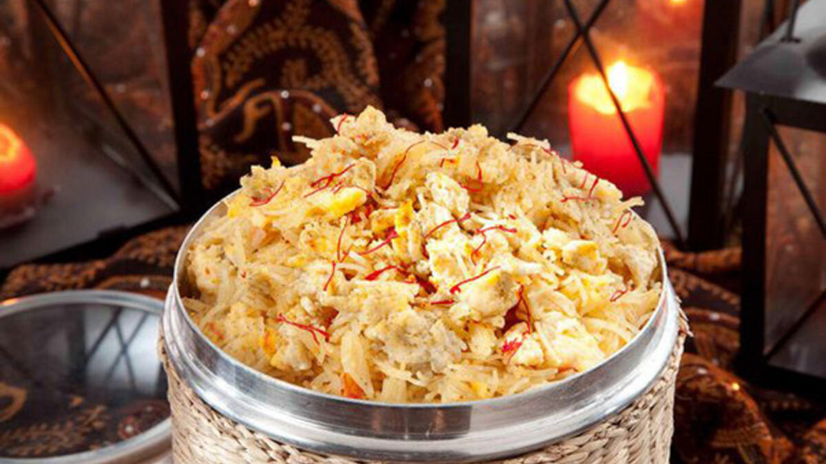 الكويت: البلاليط من أشهر الأطباق الشعبية الخليجية وتعتبر من أهم وجبات الإفطار وأحيانًا تقدم البلاليط كوجبة للتحلية فى شهر رمضان المبارك.