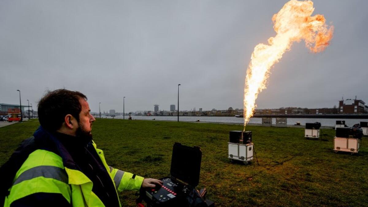 An employee tests several types of fireworks for the New Year in Amsterdam, the Netherlands, on December 30, 2018. The sale of fireworks for the New Year's Eve celebrations started on 28 December, 2018 in the Netherlands.
Robin van Lonkhuijsen / ANP / AFP