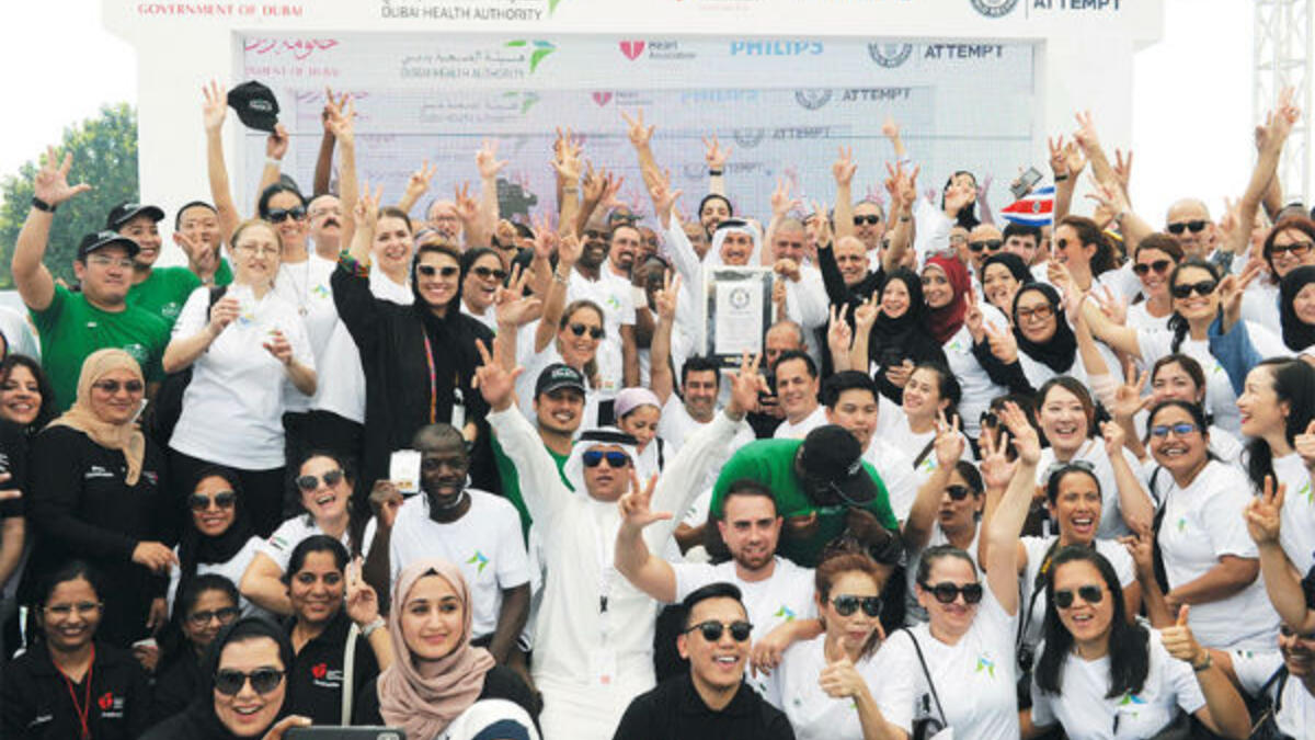 حطمت هيئة الصحة بدبي الرقم القياسي العالمي الخاص بأكبر عدد من الجنسيات المشارك في الإنعاش القلبي الرئوي (CPR)، بـ 104 مشارك، متجازوًا الرقم المسجل باسم ألمانيا في 2016، والذي لم يتجاوز 74 جنسية.