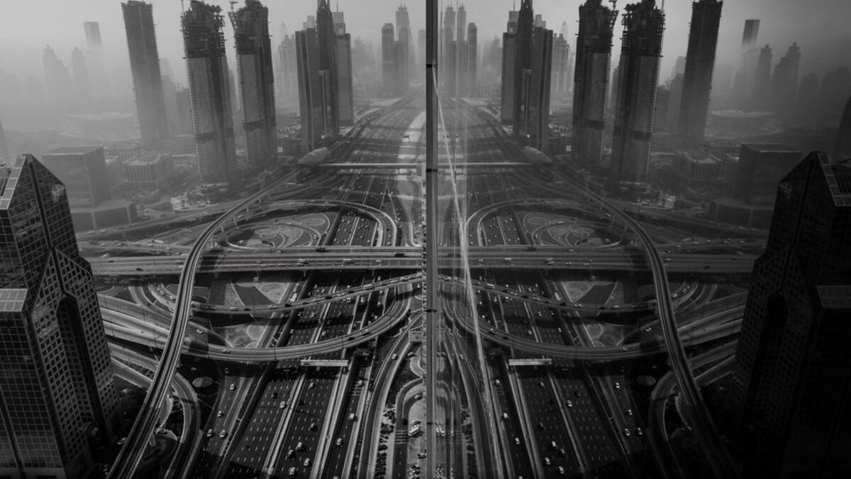 الإنعكاس – عن فئة المدن – للمصور غانيش براساد – التقطت في دبي بالإمارات العربية المتحدة