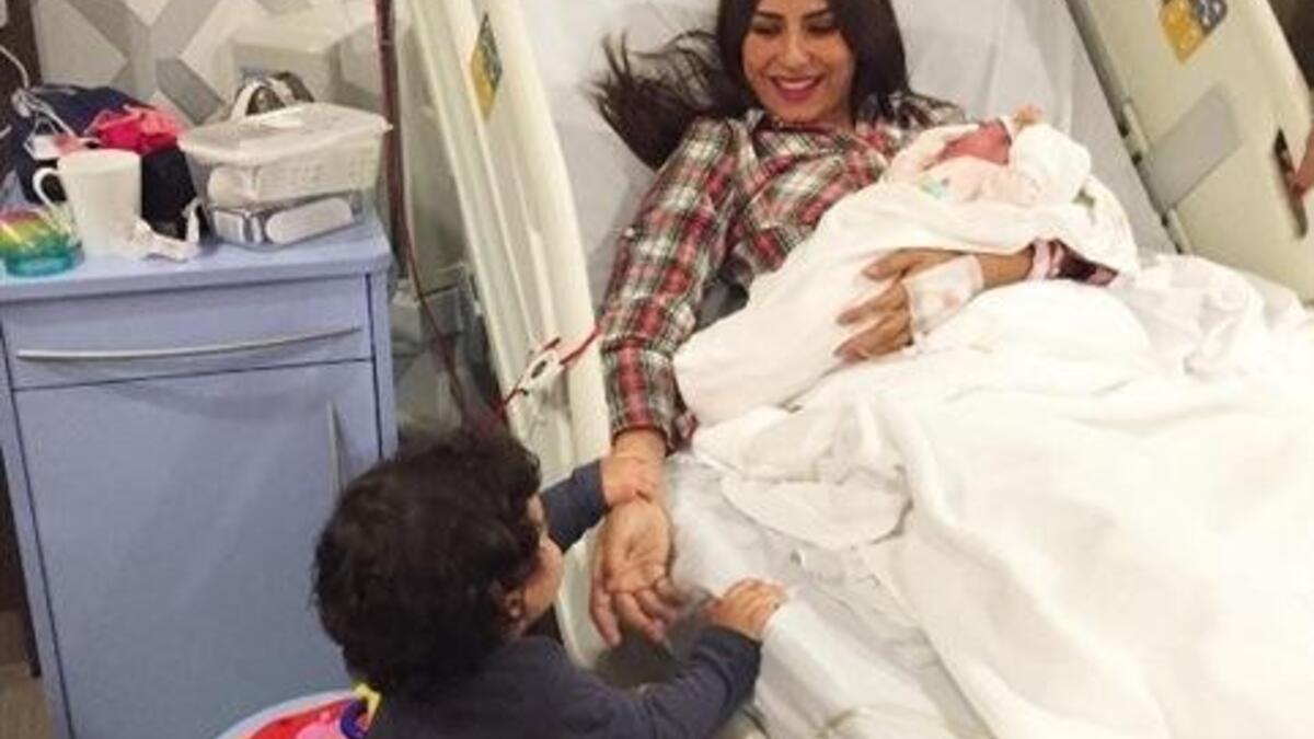 أنجبت الفنانة ريهام أيمن مولودتها الثانية "ليليا" من زوجها الفنان شريف رمزي يوم 7 مايو