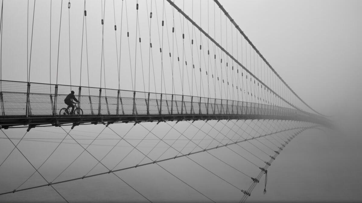 السفر إلى السماء - عن فئة المدن  – للمصور تريكانش شارما – التقطت في مدينة ريشيكيش الهندية