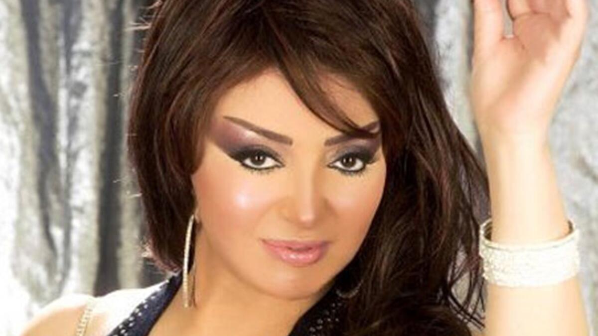 تزوجت الفنانة نبيلة عبيد أربع مرات فتزوجت من المخرج عاطف سالم، وتزوجت المخرج أشرف فهمي، وكان من بين أزواجها السياسي المعروف ومستشار الرئيس السابق حسني مبارك الدكتور أسامة الباز، ومع ذلك فالفنانة نبيلة عبيد لم تنجب أبدا.