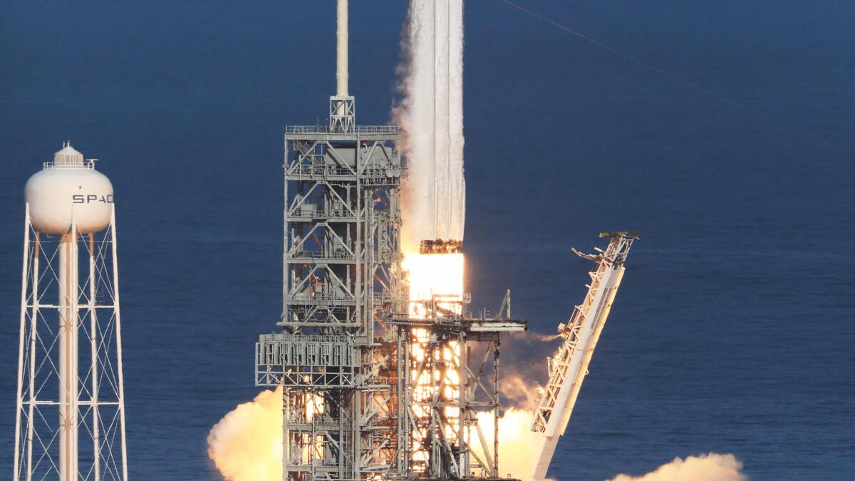 Lifting off at 3:45 p.m. from Launch Complex 39A at NASA's Kennedy Space Center, a SpaceX Falcon Heavy begins its demonstration flight. This is a significant milestone for the world's premier multi-user spaceport. 
(NASA/Kim Shiflett)