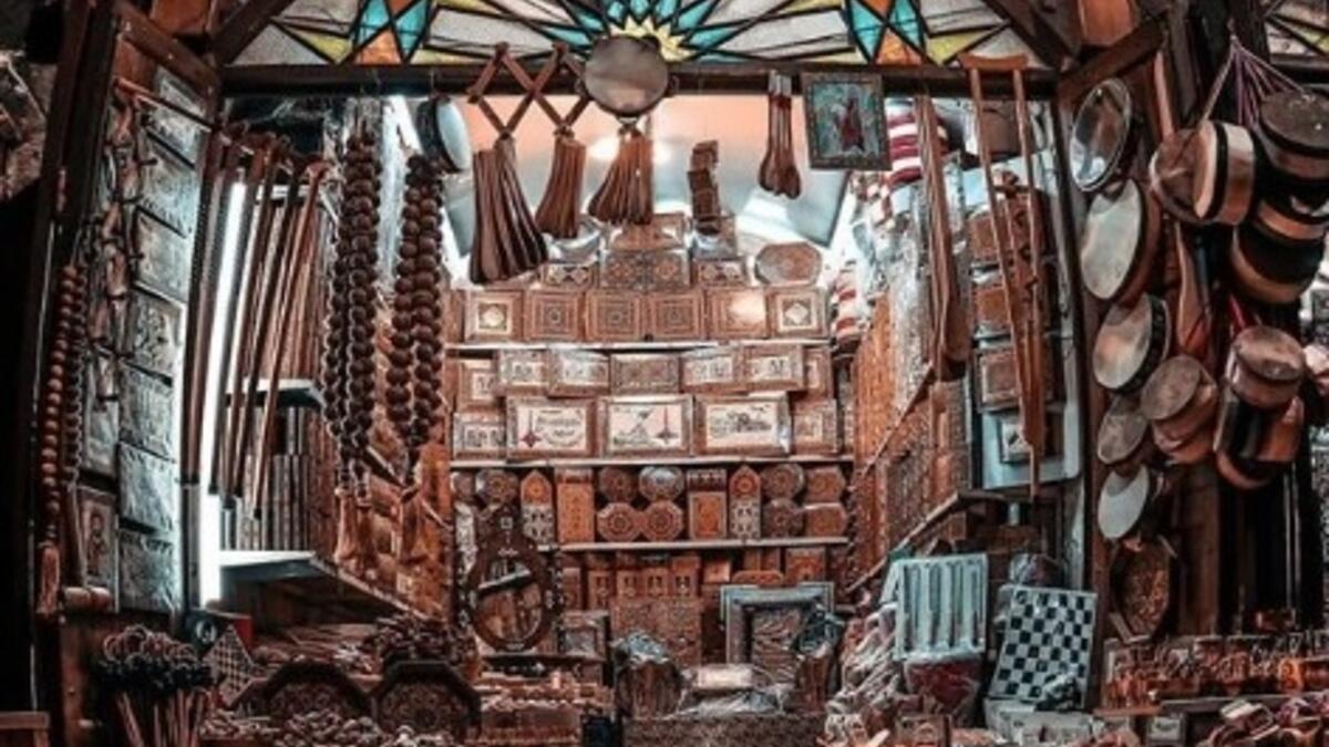 Souq with Syrian local art  (Instagram)