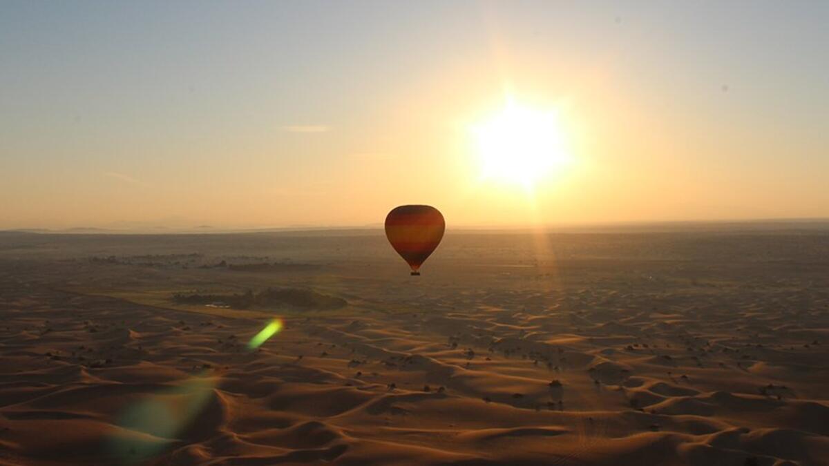 Hot air balloon rides 
Set in the backdrop of the Dubai skyline, a ride in a hot air balloon gives you the kind of perspective a traveller needs when in Dubai (Twitter)