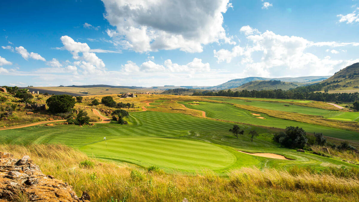 Get ready for a treat at Highland Gate, set along the mountainous terrain in
Mpumalanga in South Africa. The course provides an equal challenge to the tour
professional, as well as the club player. However, its charm lies in its high altitude, calling
for a truly scenic and memorable golf experience
