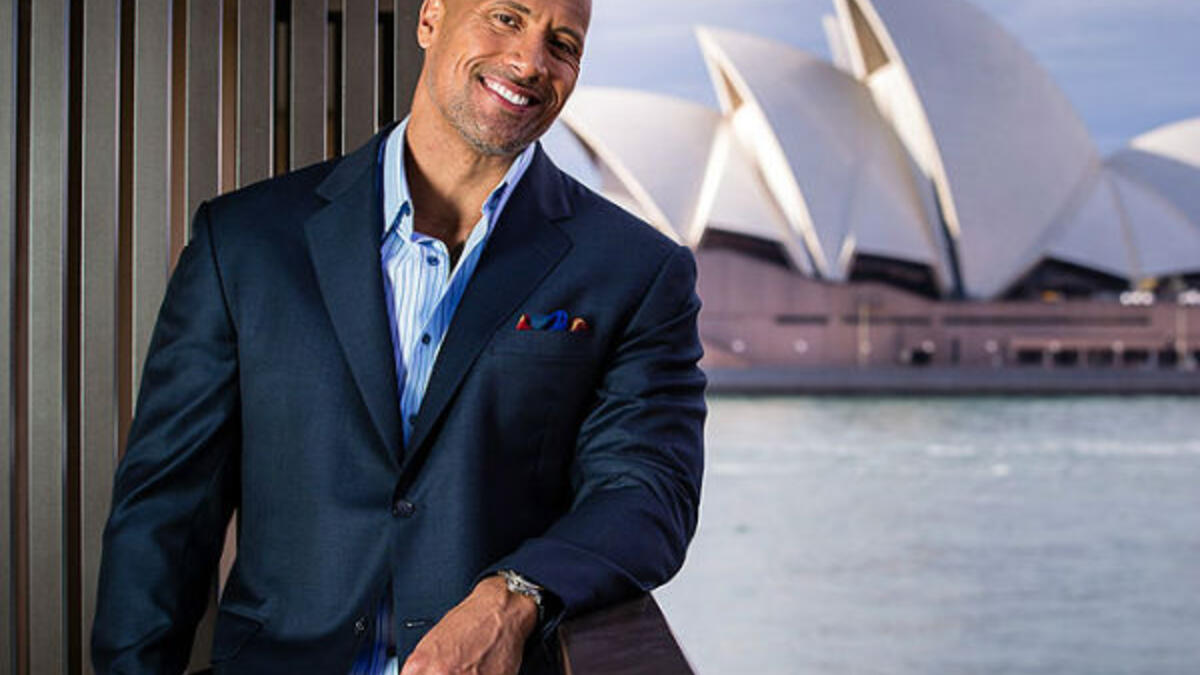 الممثل الأمريكي "دواين جونسون" – 109 مليون متابع – 650 ألف دولار أمريكي عن كل منشور دعائي.