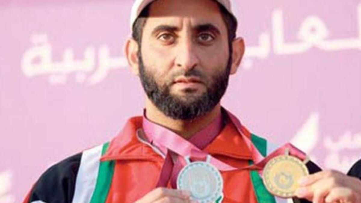 رامي السكيت الإماراتي الشيخ سعيد بن سعيد آل مكتوم: سيشارك في الأولمبياد للمرة الرابعة بعد سيدني 2000 وأثينا 2004 وبكين 2008، اختير لحمل علم بلاده خلال حفل الافتتاح نظراً لخبرته ومهارته وأصوله العريقة.