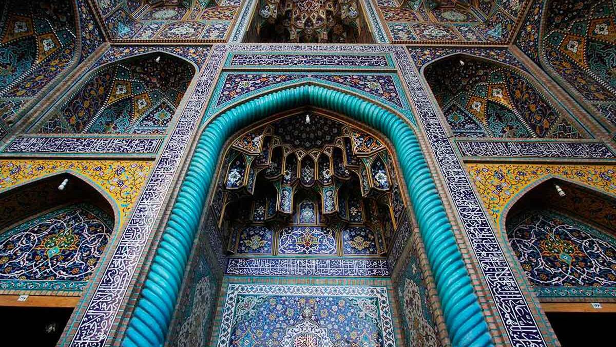Marvelous mosque in the heart of the Holy Shrine, the Gosharshad mosque (Twitter)