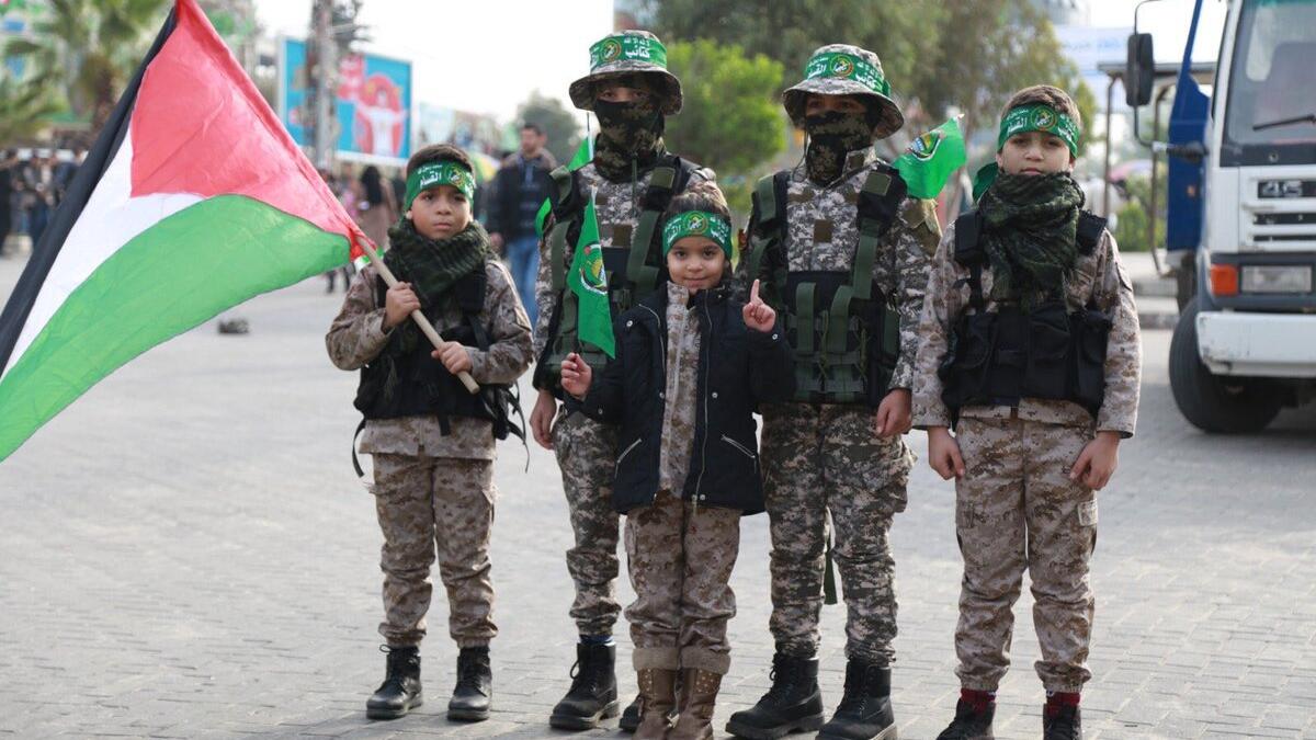 Even kids have participated in this celebration wearing traditional clothes. (Twitter)