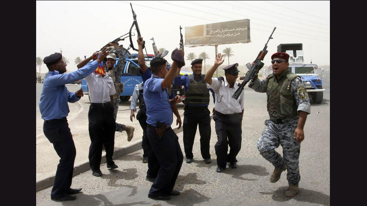 iraqis celebrate after us withdrawal
