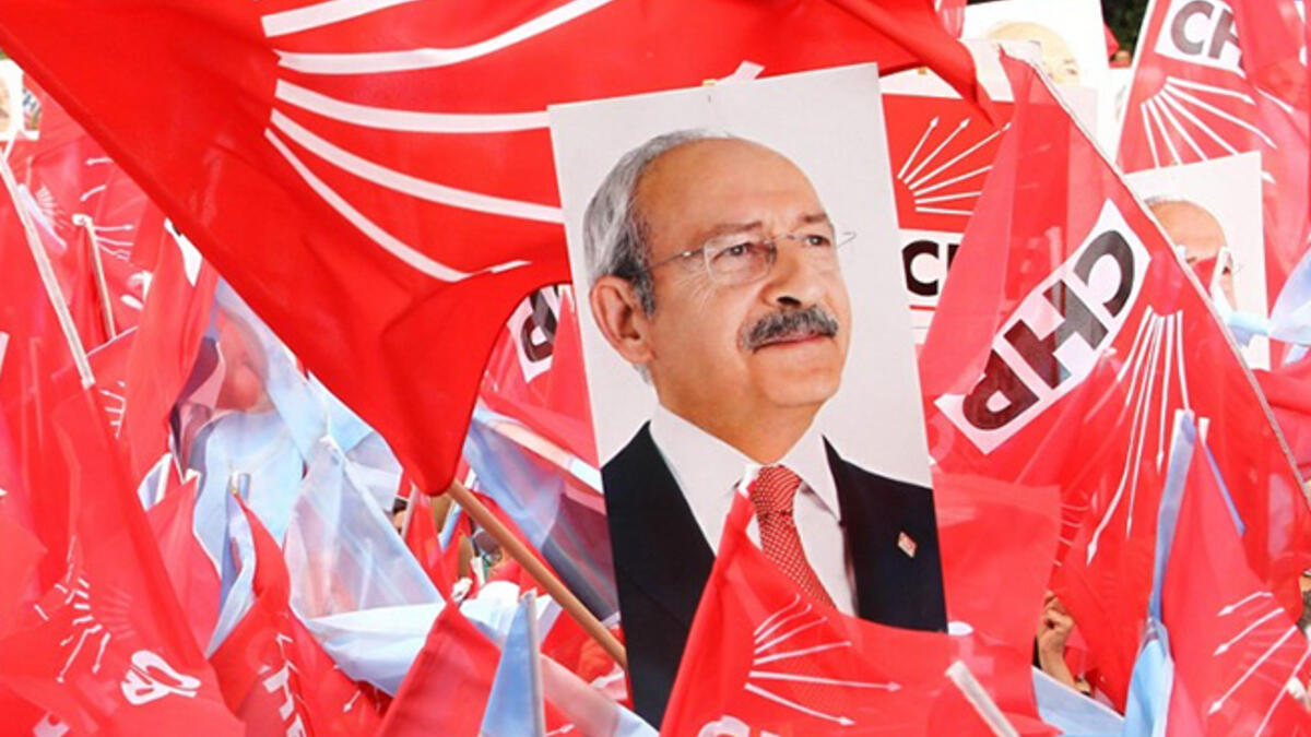 The main contender running against the AKP is the oldest political group in the country, the Republican People’s Party (CHP). Founded by Turkish legend Mustafa Kemal Ataturk, it is based on the strongly secular Kemalist movement, and speaks to the older generation of Raki drinkers and card players of the mid-20th Century.