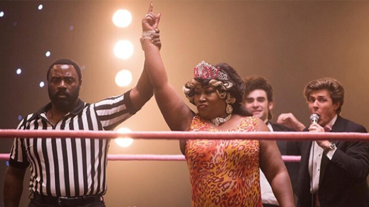 Glow – الجزء الثاني: يتحدث المسلسل عن حياة مصارعة السيدات في فترة الثمانينيات الميلادية.