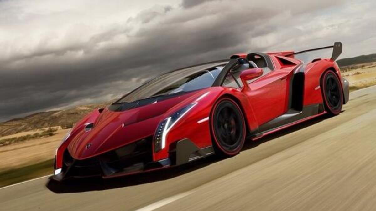 Lamborghini Veneno Roadster – $4.5 million ‘Veneno’ literally means poison in Spanish, and well, the design does look deadly. Looking almost like an alien space capsule. It was the most expensive car in the world ever produced upon its introduction, and only three being available to customers in the first lot/Twitter