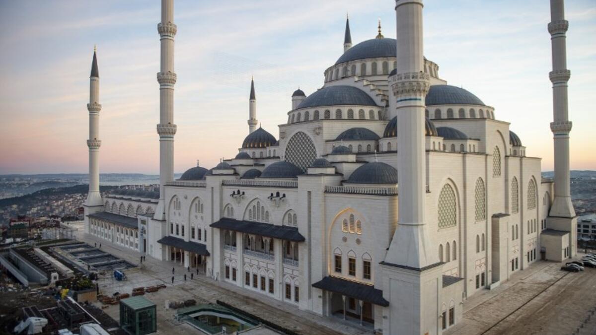 A general view at the Camlica Republic Mosque in Istanbul, created by two female architects, Bahar Mızrak and Hayriye Gül Totu, opened on March 7, 2019.
Yasin AKGUL / AFP