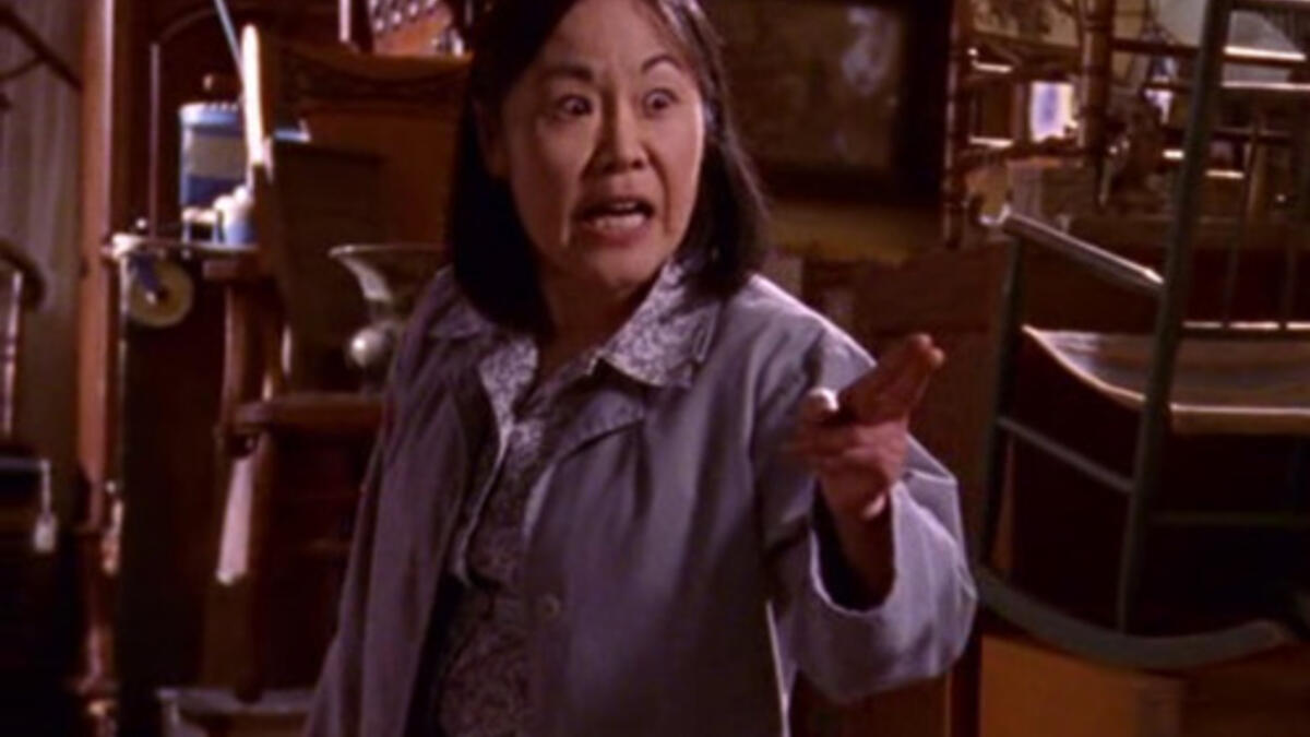 When Mrs Kim is horrified to find her daughter Lane living alone with two boys - the horror - she runs to Lorelai panicking. Lorelai suggests that Kim simply thinks of them as girls. Surprisingly, this does the trick and Kim returns calmly to her daughter’s apartment for tea. Most Arab girls can only move out of mum's home when they get married.