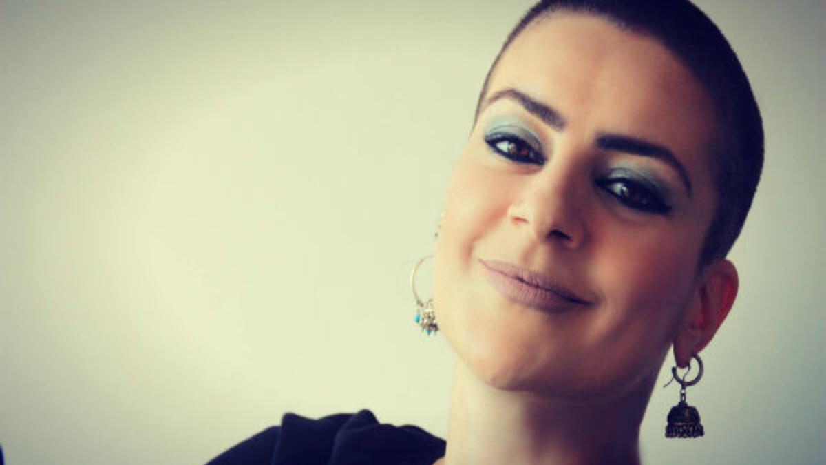 الراحلة ريم البنا: فقدت صوتها بسبب المرض، ونشرت على حسابها الشخصي بموقع الفيس بوك "صوتي الذي كنتم تعرفونه توقف عن الغناء، الآن أحبتي، وربما سكيون هذا إلى الأبد".