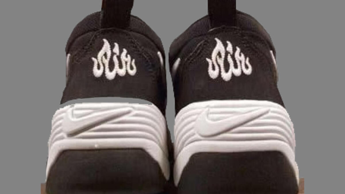 An unconscious belief? Nike revealed its religious affiliation when designing these sneakers. Or was it just by accident? The brand had to recall 38,000 pairs of the shoes worldwide in order not to offend Muslims, imposed a sales ban and apologized. In return, the Council on American- Islamic Relations urged Muslims not to boycott Nike products.