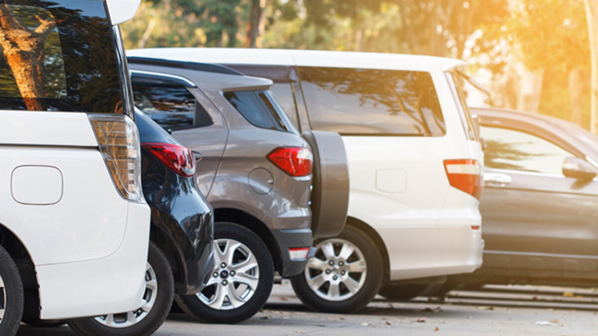 There are more cars on the streets than there are people in the ME’s major cities, with often no official parking charge. That’s one reason why valet parking attendants expect a tip for saving you from the impossible mission of finding a parking spot, leaving you to enjoy your outing without wasting valuable fun time on parking.