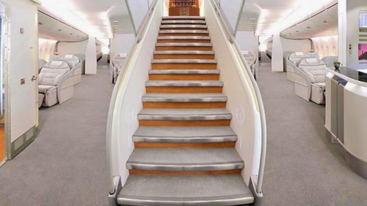 The dining facilities on board Saudi prince Al Waleed bin Talal's Boeing 747. (allofaviation.blogspot.com)