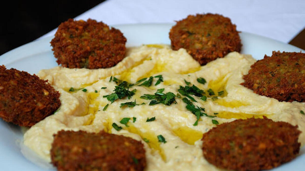 falafel and hummous