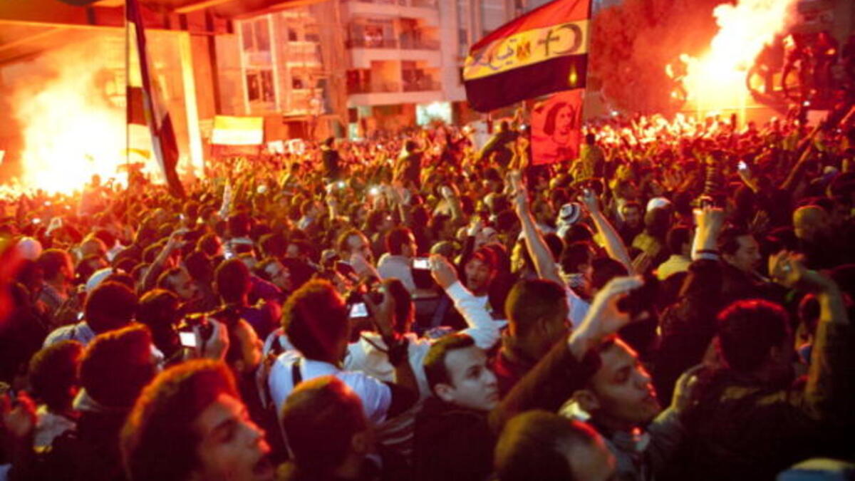 Anti-military protestors aflame ahead of Egypt's elections