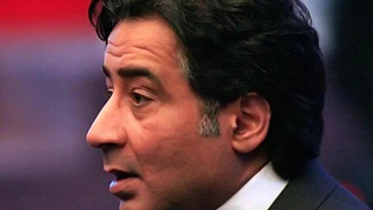 Mubarak invited these fat cat-tycoons into politics: famous example Ahmed Ezz (or Steel Man). This was a direct
continuation of Sadat's policy but, where this greedy class had been more discreet and implicitly promoted under Mubarak,
they were now explicitly given free reign in politics & power.