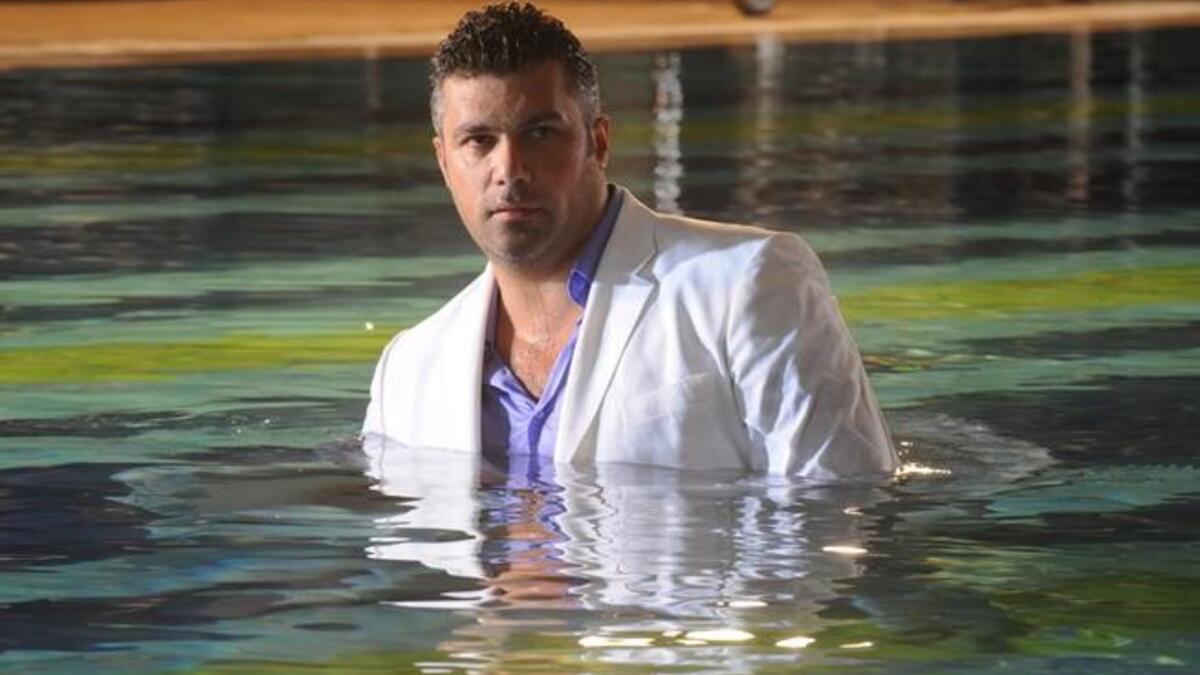 Lebanese artist ‘Fares Karam’ with his new single “Lamsheelak hafi.”