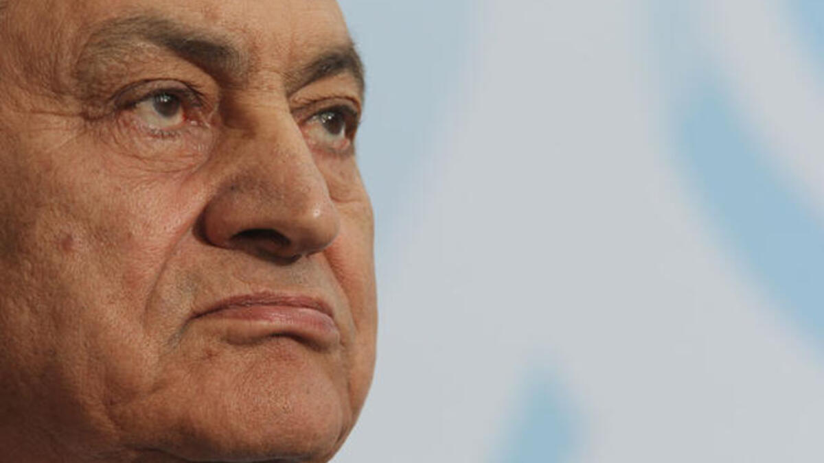 Coward and thief, name-calls by the crowds. Held in hospital for questioning, before joining his prison gang. Private fortune 40 billion: in 30 years  he siphoned  off public funds, the equiv of stealing 187,000 Egyptian pounds from each of his people.