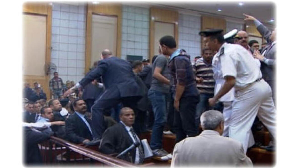 Hosni Mubarak court chaos