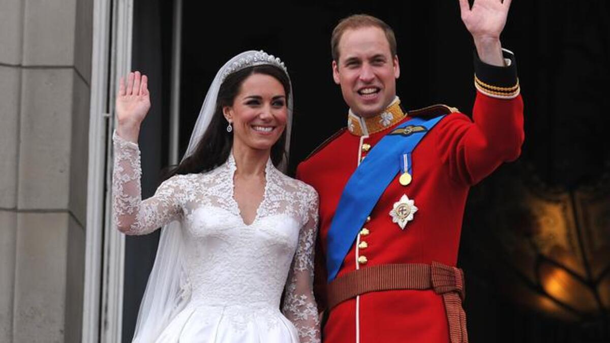 Kate wows the crowds: Kate does not conceal her excitement, just made royal in the last hour, as she steps onto the balcony to greet the throngs of people amassed below, and visibly lets out a ‘wow’. Her hubbie, an old hand at this, can enjoy her appreciation.