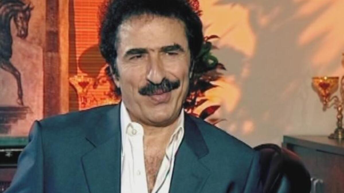 ورد اسم الفنان رشيد عساف الذي أدلي بتصريح لجريدة كويتية بأنه سوري مع السلطة ومتضامن معها ويرغب في بقائها نظرا لمواقفها الوطنية والقومية.