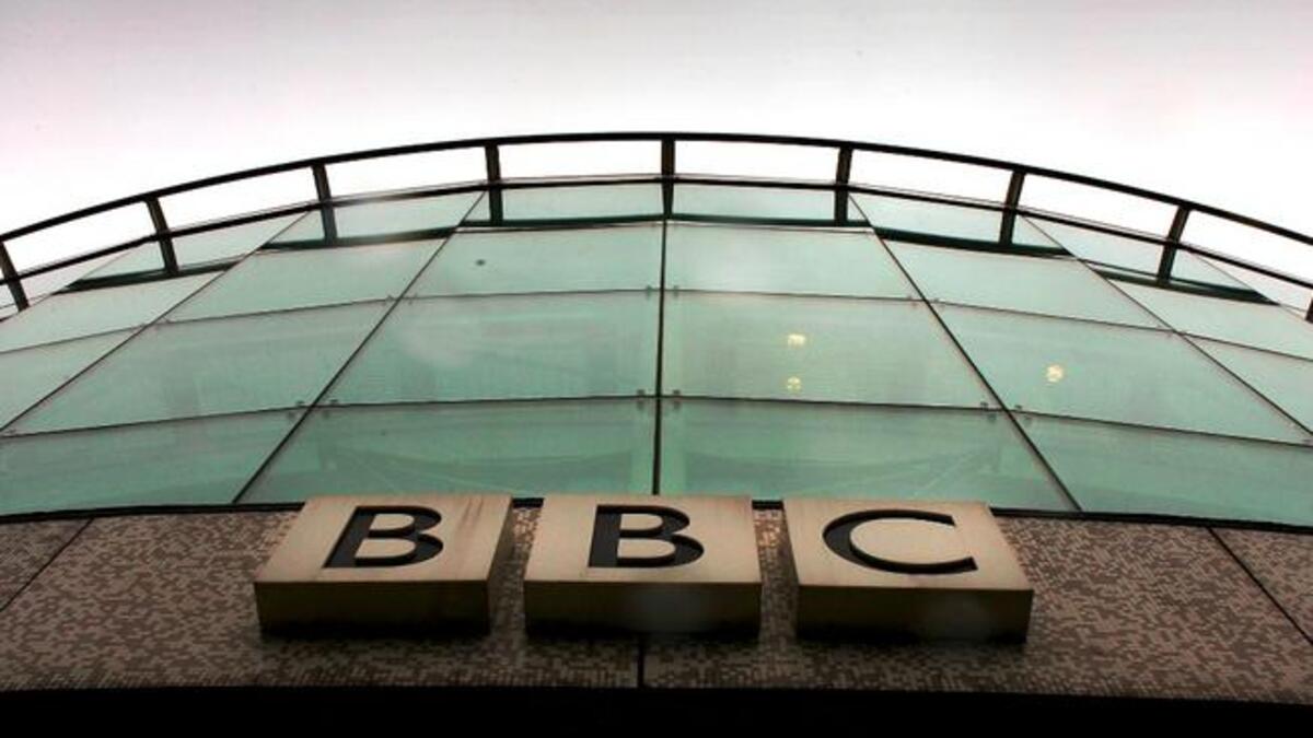 Health scare: In May 2011, a BBC London investigation found that Zamzam water marketed
as having been taken from the Zamzam Well contained high levels of nitrate, potentially harmful bacteria,
 & arsenic at levels 3 times the legal limit in the UK. Arsenic is a carcinogen, raising concerns for Muslims
 who regularly consume commercial Zamzam.