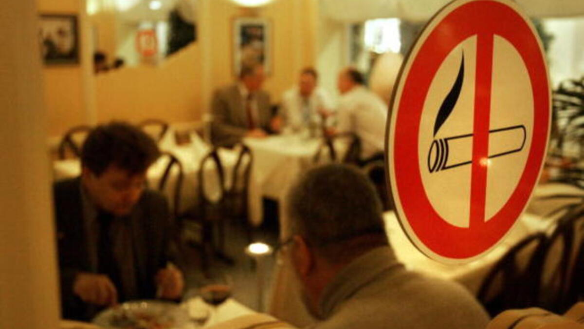 Arabs flout smoking bans in Europe and abroad