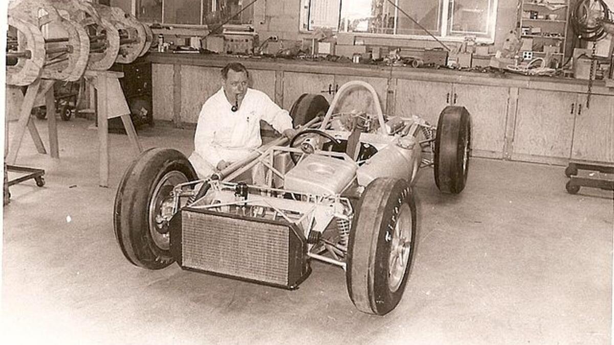 If you want to find your way around a car in Egyptian Arabic, you're going to need a French dictionary. The radiator is “radeeteer” ("radiateur"), the frame is “shaseh” ("chassis") and the gas pedal is “ekserateer” (from accélérateur). Less logically, the steering wheel is “dereksyoon” from the French for direction.