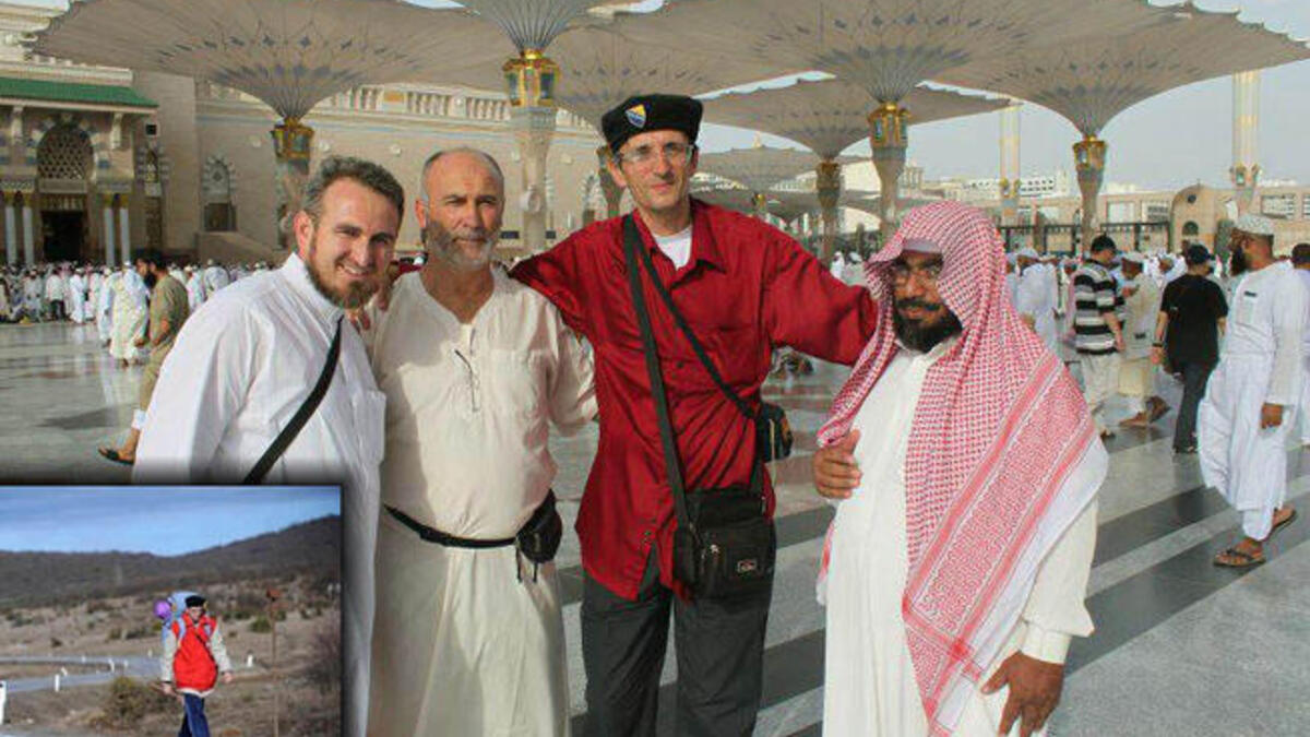 Senad Hadzic walks to Mecca