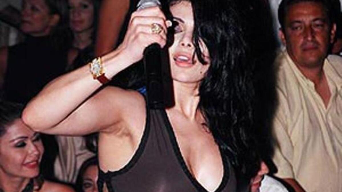 Here we see the rumoured 36 D rather than C. Though some in-house ‘experts’ size her down to the more modest C. Dimensions and vitals!: allegedly 1.63 meters tall. 34-28-38 (75-65-85).