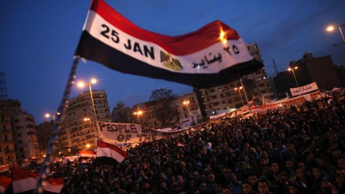 ٢٥ يناير: ذكرى ثورة مصر بينما مثل ٢٨ يناير "جمعة الغضب" يوما حاسما حيث بدأت بعده المطالبة بالإطاحة بمبارك. أدت احتجاجات ومظاهرات الشعب المصري التي اجتاحت البلاد إلى تنحي الرئيس المصري السابق حسني مبارك في النهاية يوم ١١ فبراير فيما عرف بجمعة الرحيل.