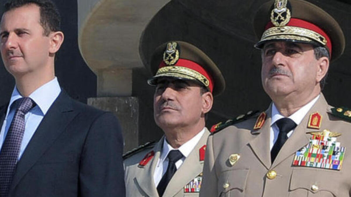 Damascus bomb kills defense minister