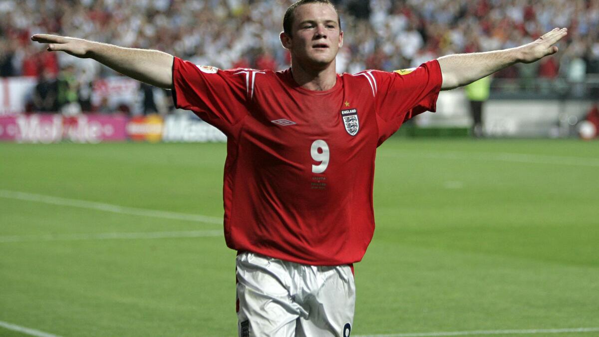 المركز الثالث: المهاجم الإنجليزي واين روني ببلوغه 19 عاماً، حيث ترشح للجائزة بعد تألقه مع المنتخب بلاده في يورو 2004، لينتقل بعدها من إيفرتون إلى مانشستر يونايتد.