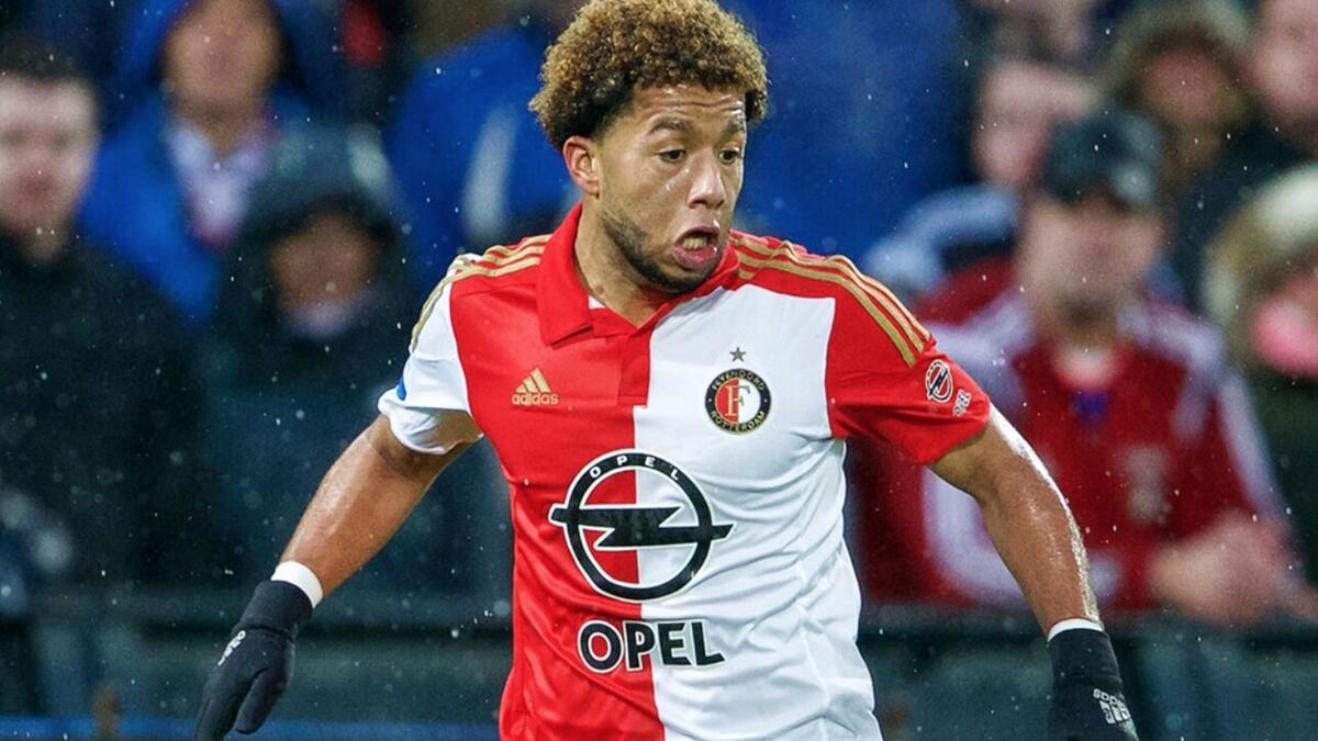 لاعب الوسط الهولندي توني فيلهينا (فينورد روتردام)