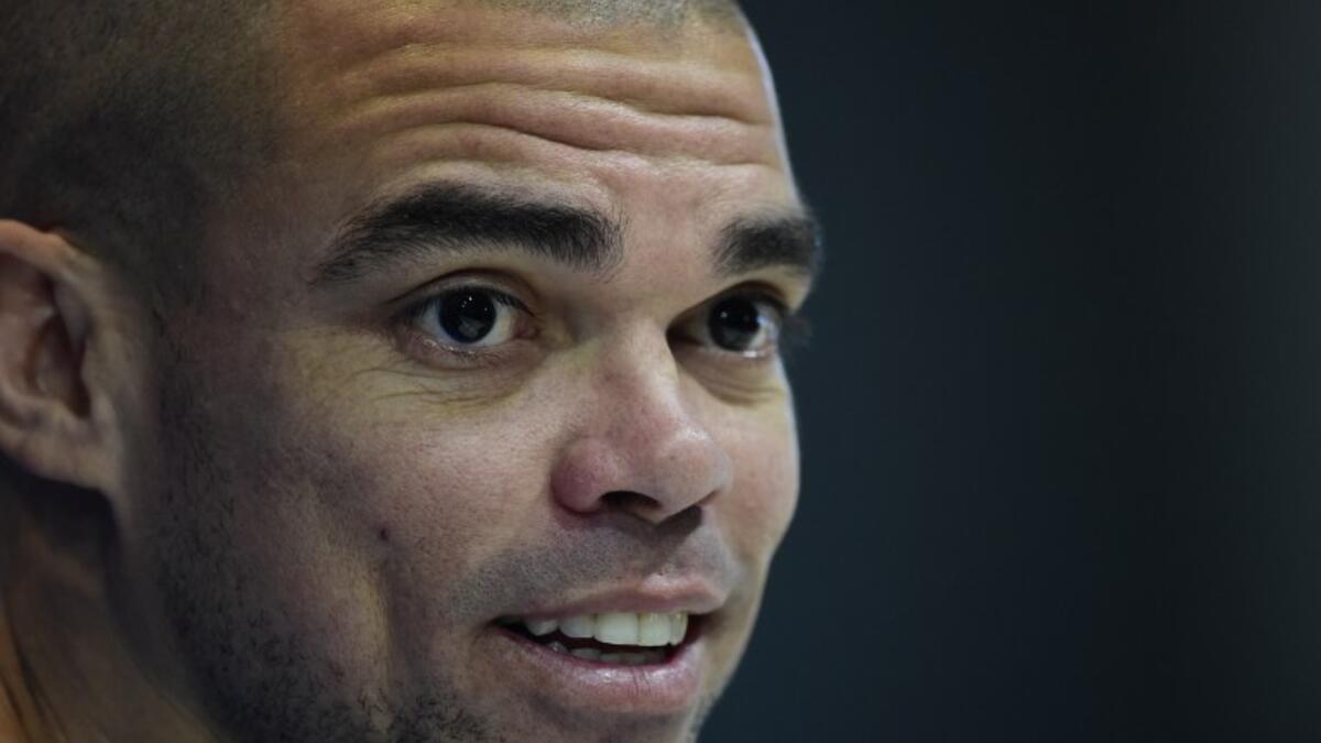 المدافع البرتغالي بيبي: من ريال مدريد إلى بيشكتاش مجاناً.