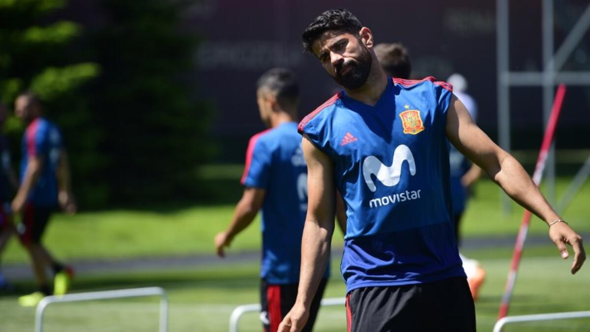 المهاجم دييغو كوشتا (إسبانيا): كان لهدفيه في شباك منتخب البرتغال خلال مباراة الفريقين الماراثونية (3-3) أثر كبير في تحييد ما فعله المتألق كريستيانو رونالدو صاحب الثلاثية في الجهة المقابلة، ولطالما عرف كوشتا بقدرته على استغلال الفرص وإزعاجه المستمر للمدافعين.