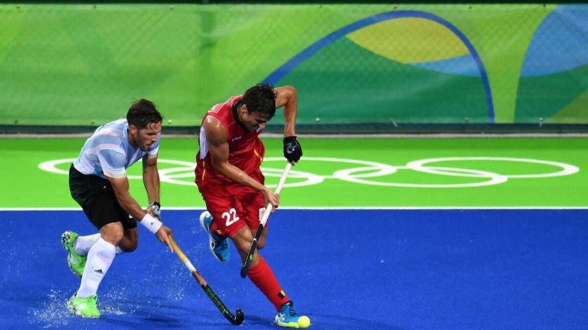 3- الهوكي: يتابعها حوالي مليارا نسمة حول العالم في أوروبا وإفريقيا وآسيا واستراليا.