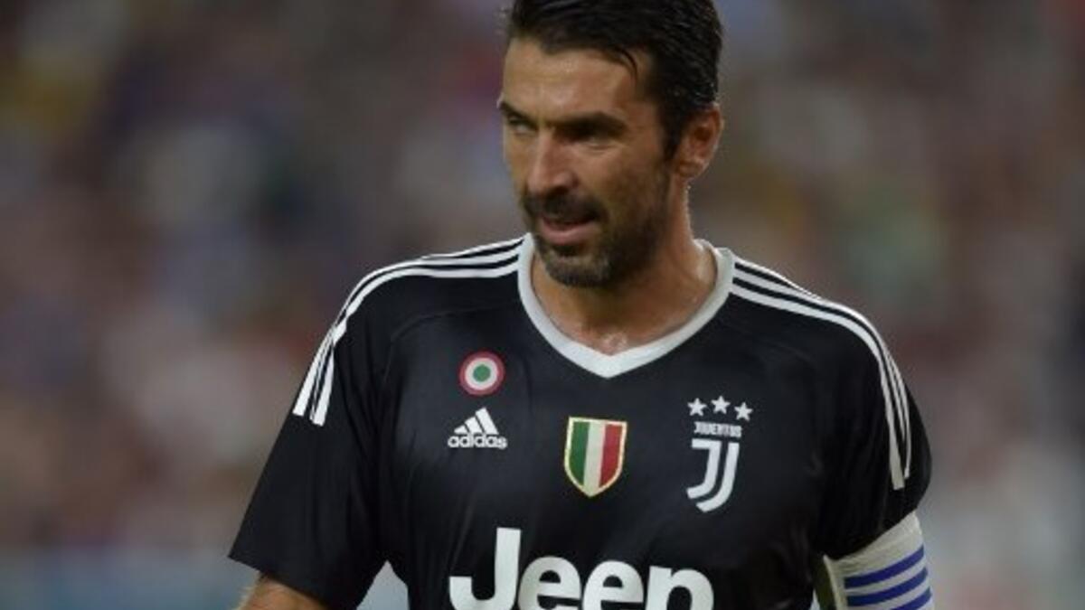 المركز الثامن: إيطاليا بـ 34 لاعباً.